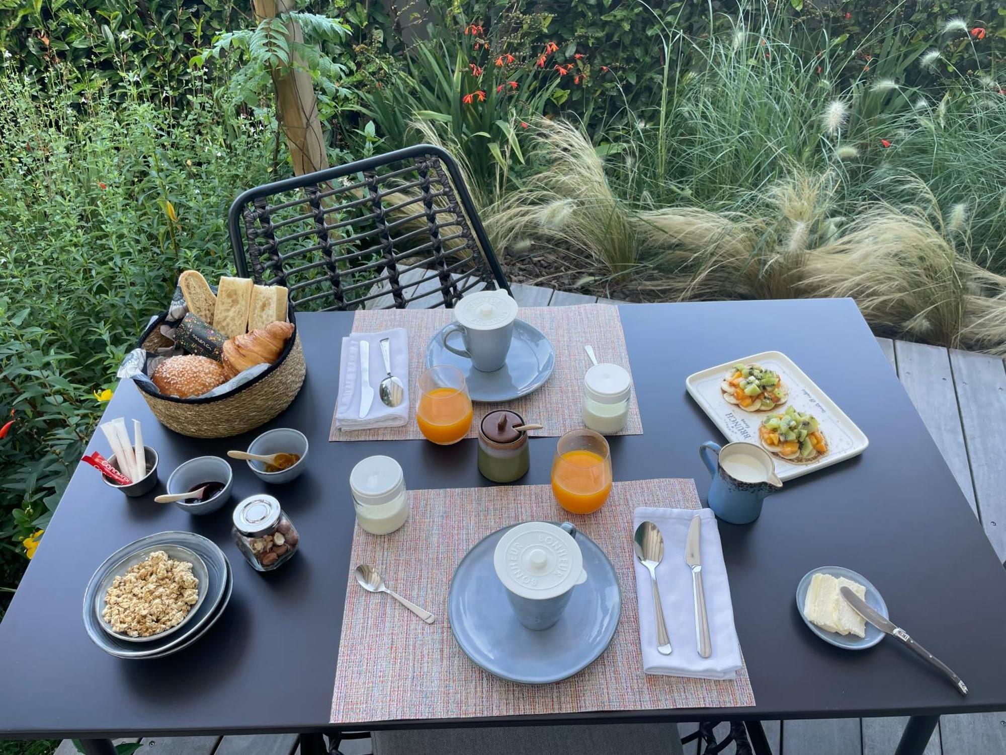 Haritzaga D'hote Terrasse & Jardin Prive Couette-café Biarritz