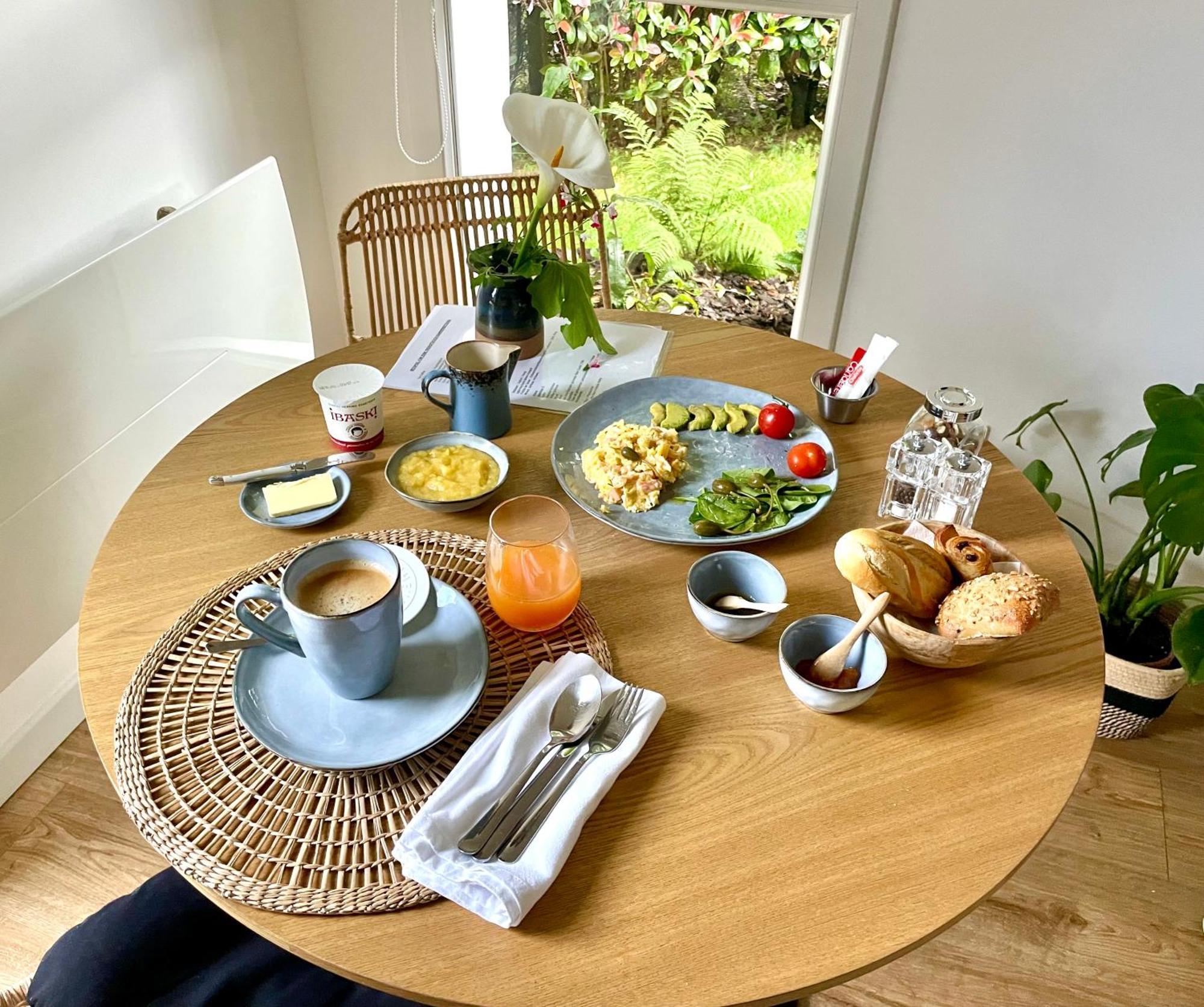 Haritzaga D'hote Terrasse & Jardin Prive Couette-café Biarritz